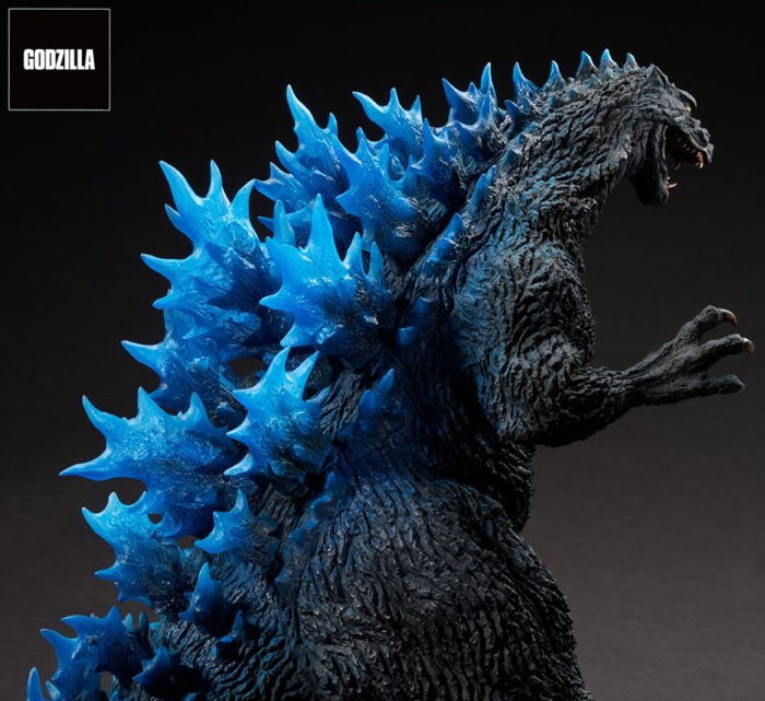 ゴジラ」ファンの熱望の「オリジナルイメージゴジラ2」ソフビ、少年