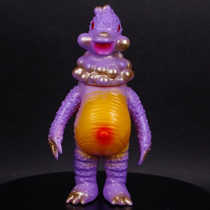 ブルマァクの幻の金型より「ライブキング」のミドルサイズも登場