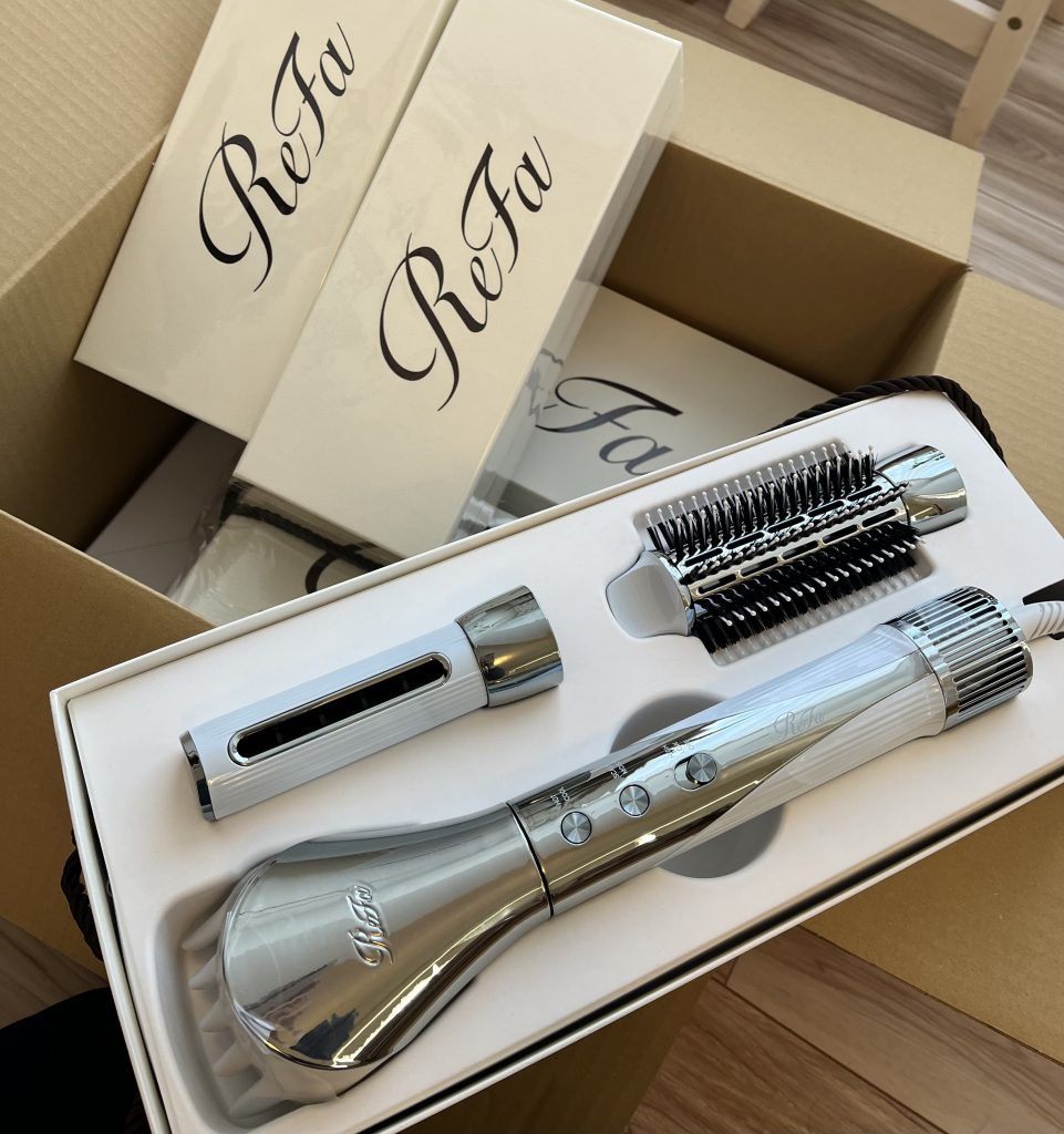 紗栄子さんのYouTubeでも紹介 リファのくるくるドライヤー | Soir Beaute