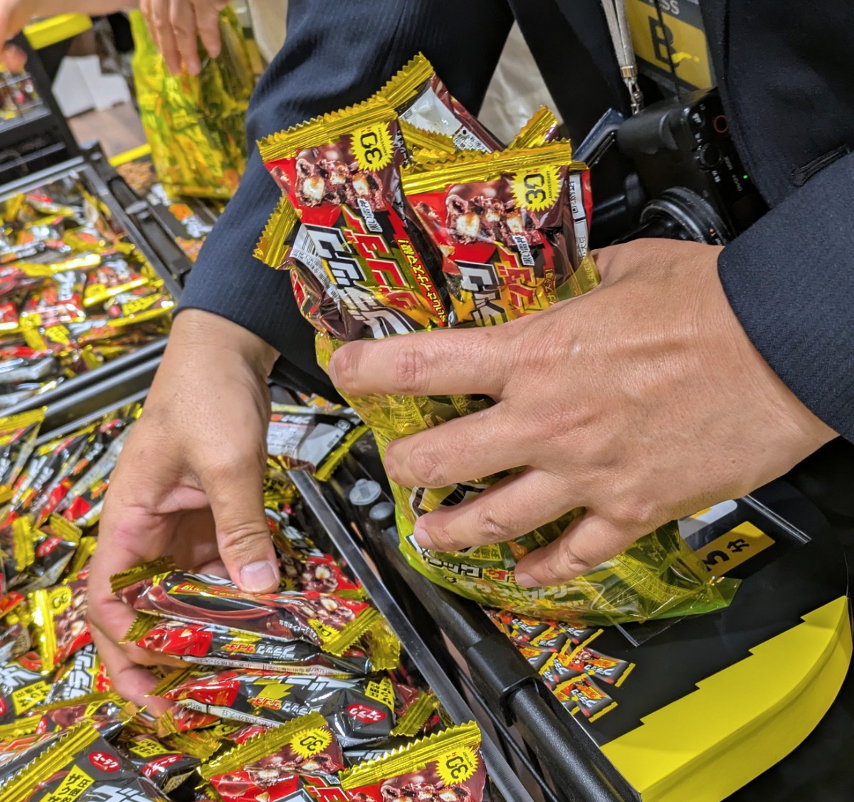 Mr. Sato visited Black Thunder's new factory, but was mostly