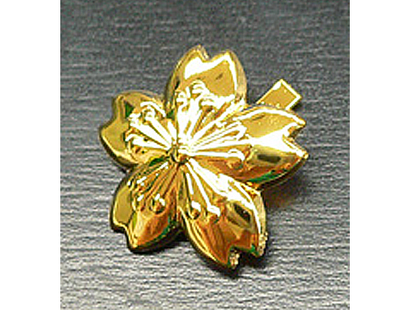 桜星章に金メッキをしたい | メッキ加工事例 | 必殺めっき職人 | 個人