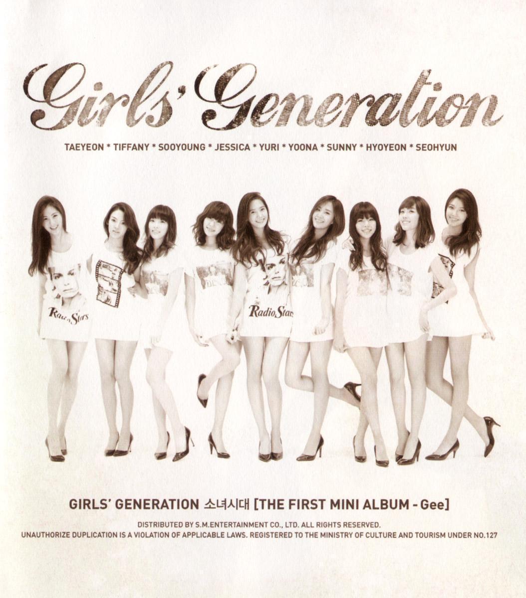 Review: 1st Mini Album – Gee | SoShi Merchandise Catalogue