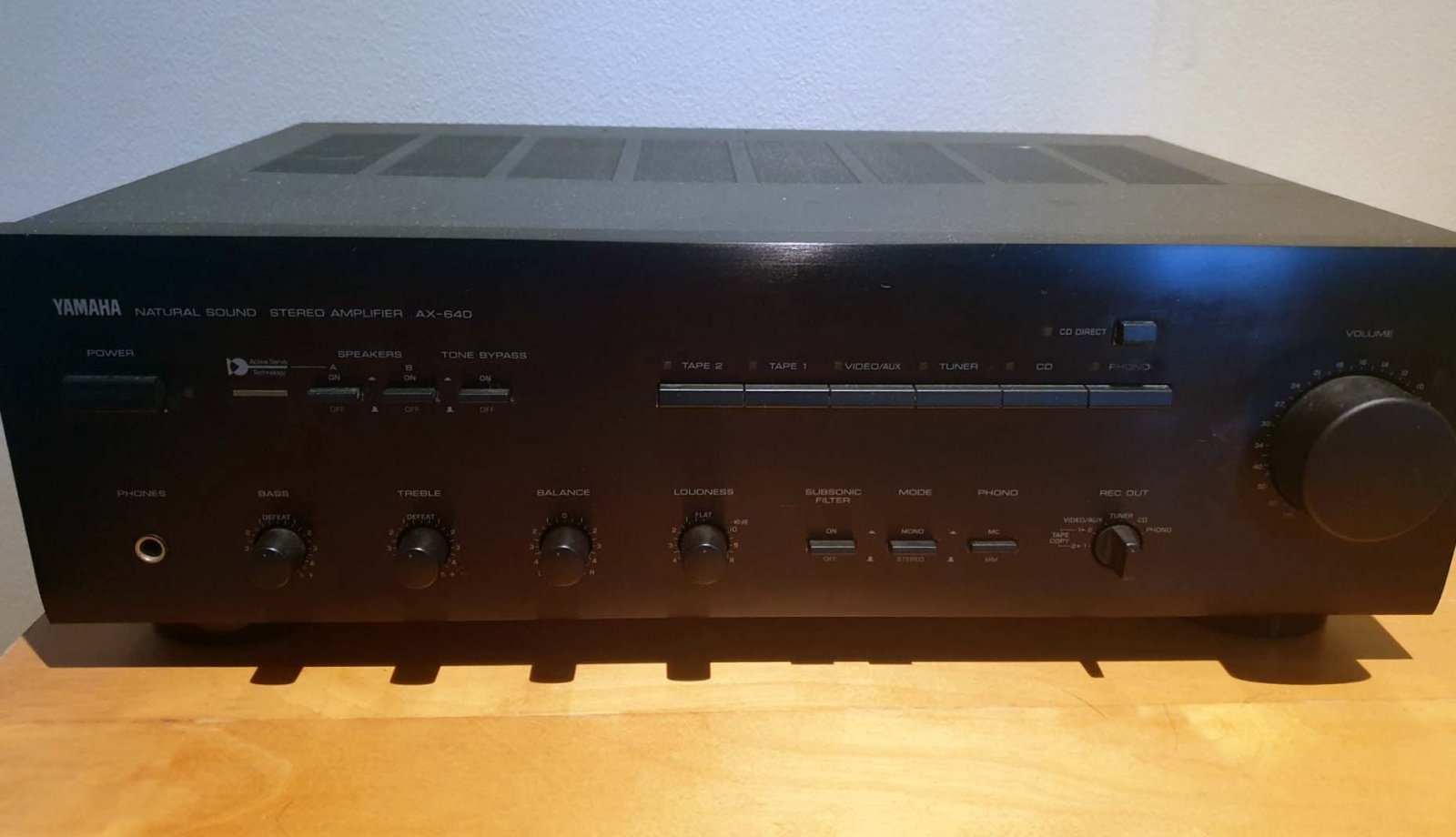 FS: Yamaha AX-640 Integrated Amplifier - Stereo, Home Cinema