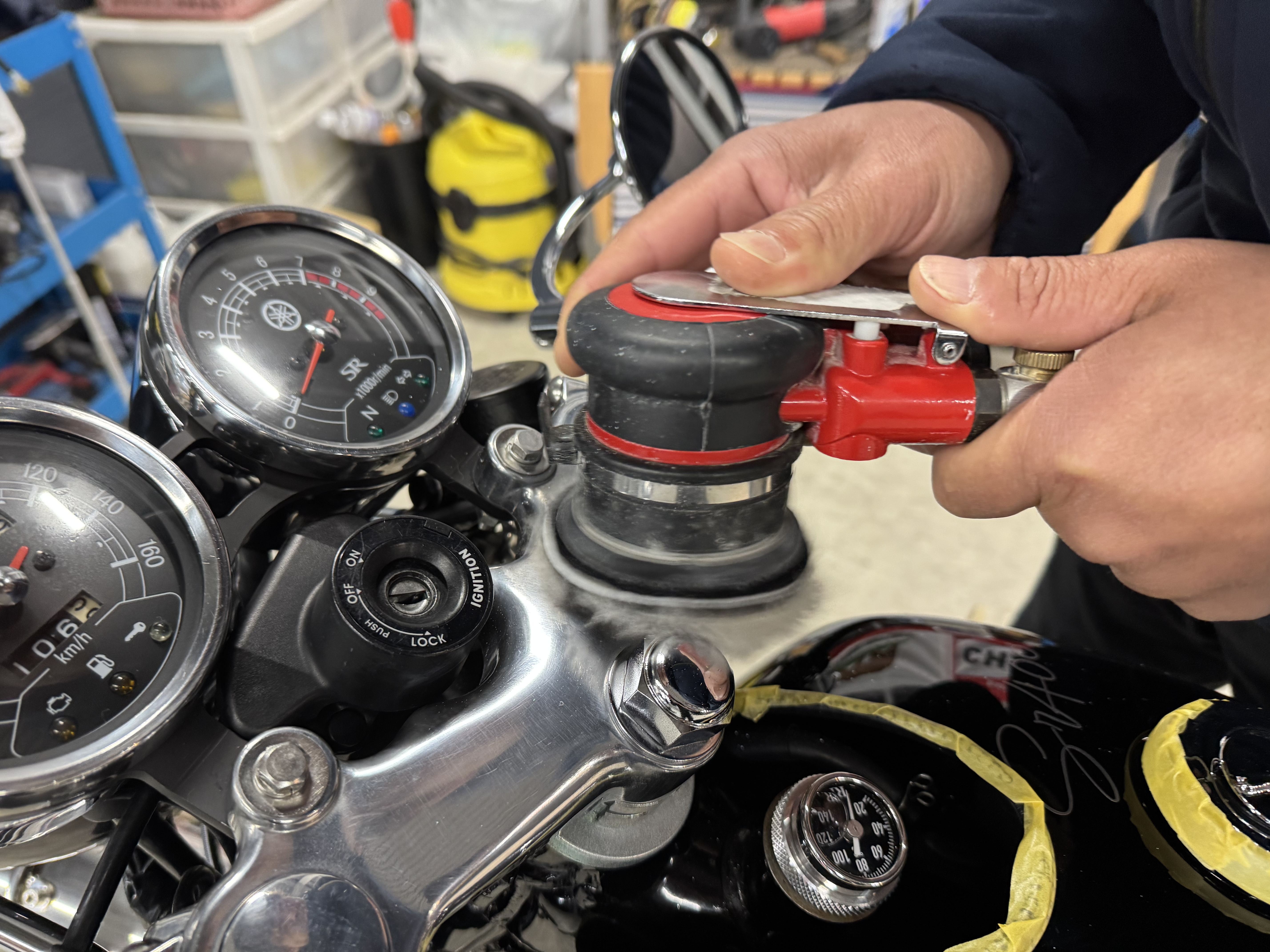 トップガン」の伝説的バイクとその魅力とコーティング - 徳島のガラス