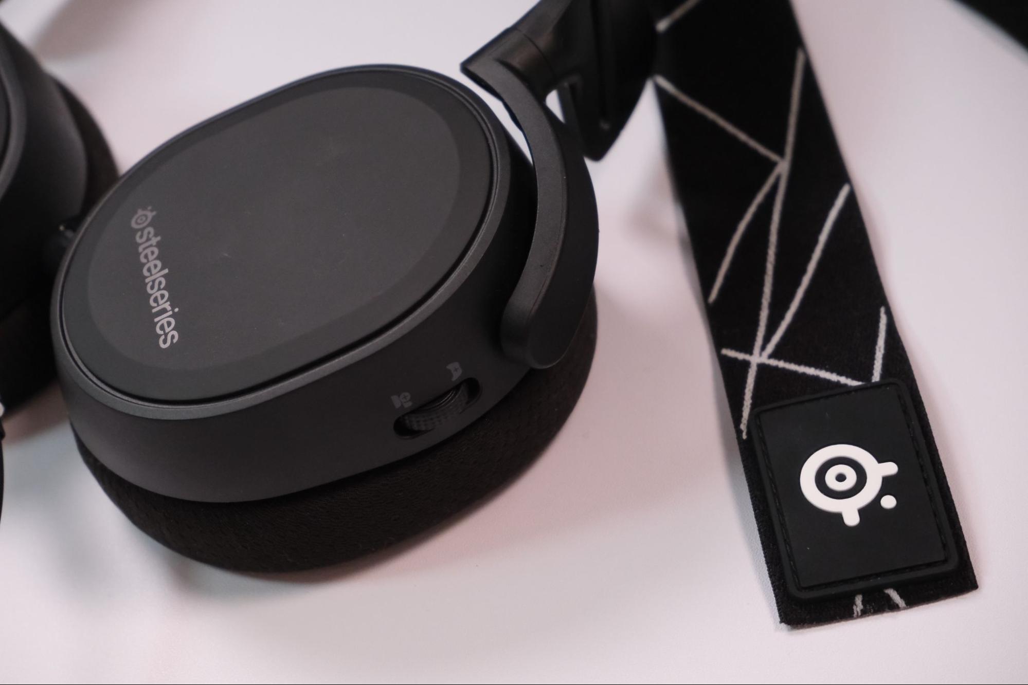 2.4GHz接続とBluetooth接続を同時にMIXできるワイヤレスヘッドセット