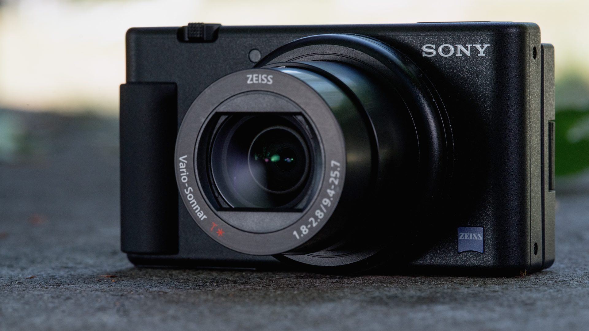 Sony ZV-1 - Review 2020 - PCMag Middle East