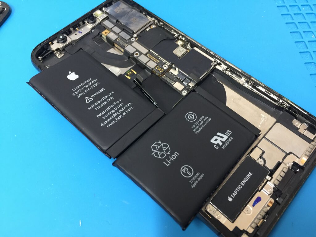 iPhoneXバッテリー交換】バッテリーの状態が78%で残量がすぐになくなる