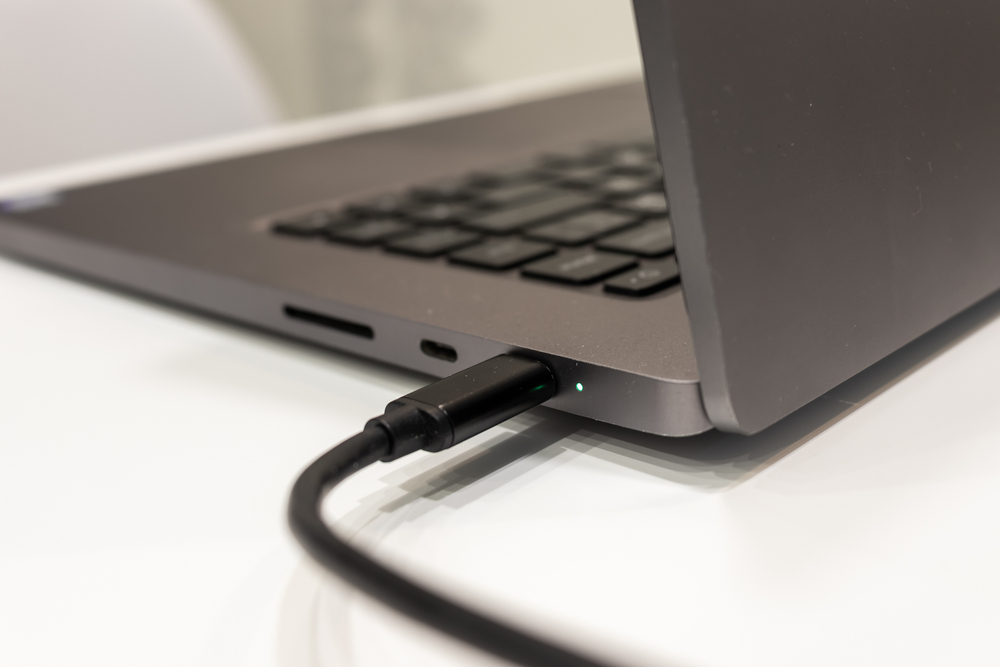 Surfaceが充電できない！原因のチェックと対処法について解説 | スマホ