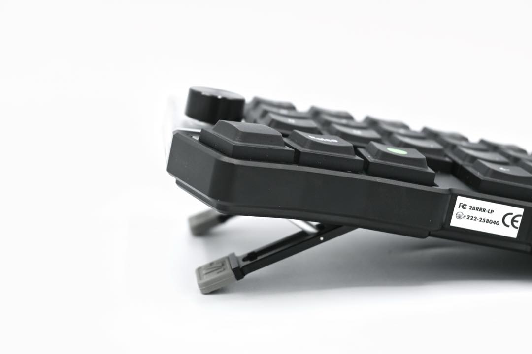 Cornix LP レビュー。分割キーボード沼の入り口に最適な入門機 - すま