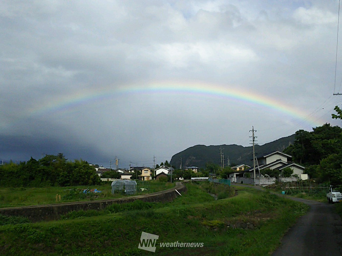 長野県で虹出現 虹の線が多い「過剰虹」 - ウェザーニュース