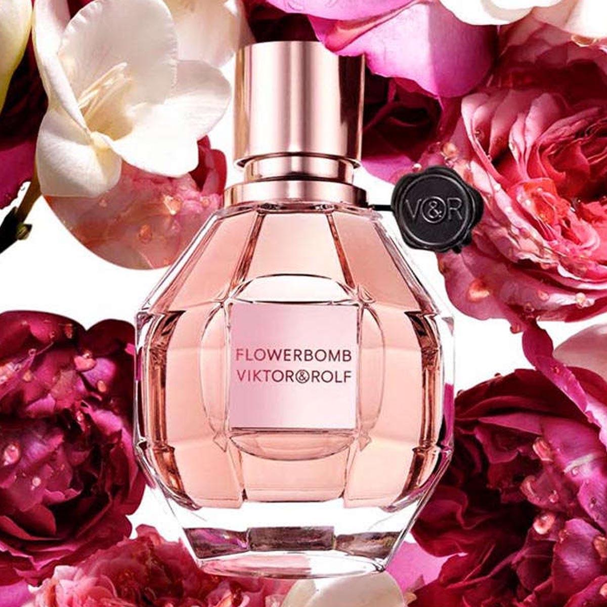 Buy Viktor & Rolf Flowerbomb Eau De Parfum - 100 ml Online at Best