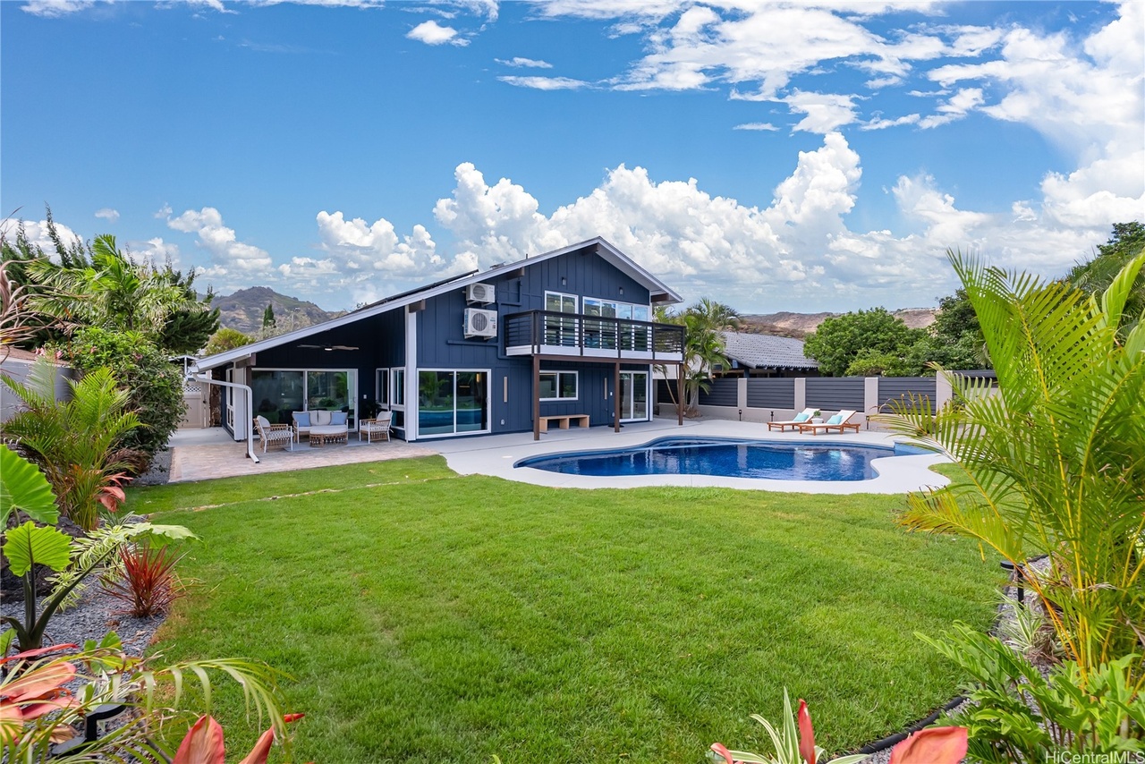 7137 Kamilo St, Honolulu, HI 96825 | Redfin