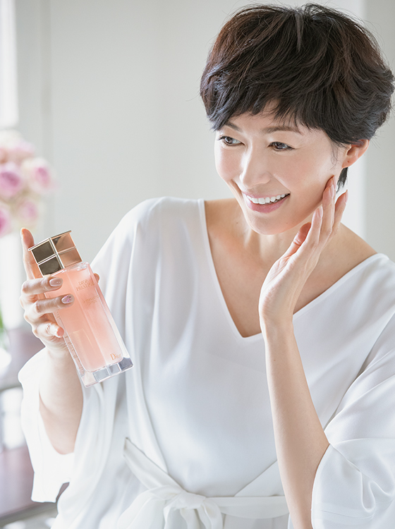 田丸麻紀さん、ディオール プレステージ ローズシリーズに出会う