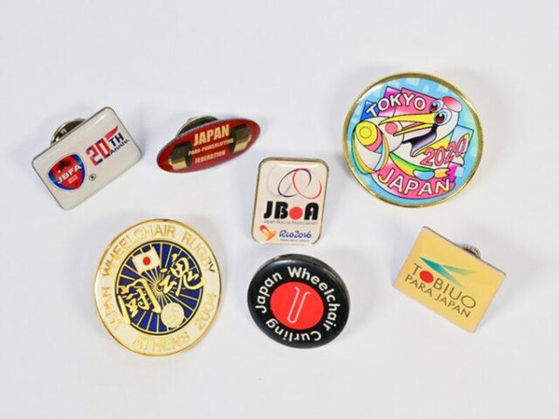 パリ大会へカウントダウン！ 現地でトレードするオリジナルピンバッジ