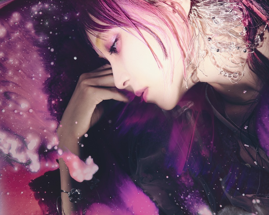 LiSA、22thシングル「ブラックボックス」先着購入者特典＆FC会員限定