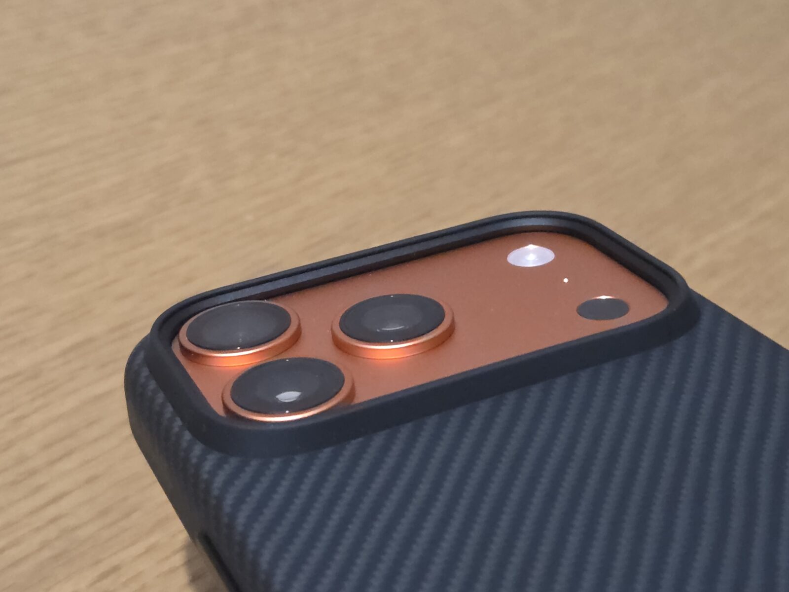 PITAKA iPhone 17 Proケース レビュー｜薄型から耐衝撃モデルまで3種類