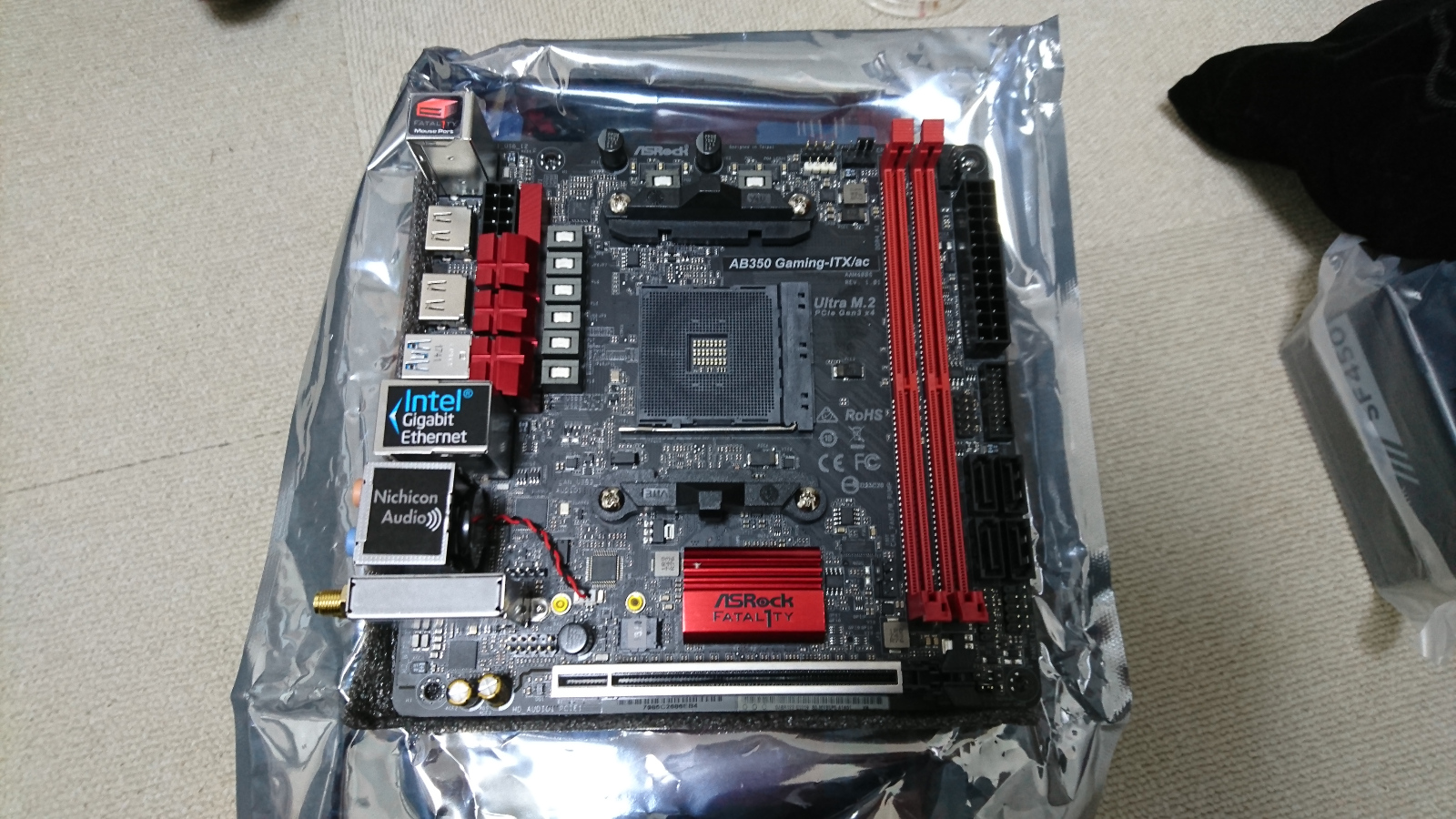 AMDのAPU「Ryzen3 2200G」とMini-ITXケース「METIS」で初めての小型PC