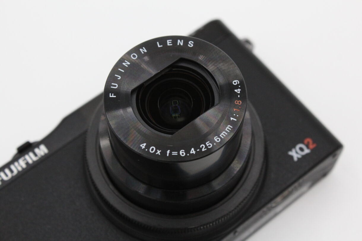 良品】FUJIFILM 富士フイルム プレミアムコンパクトデジタルカメラ XQ2