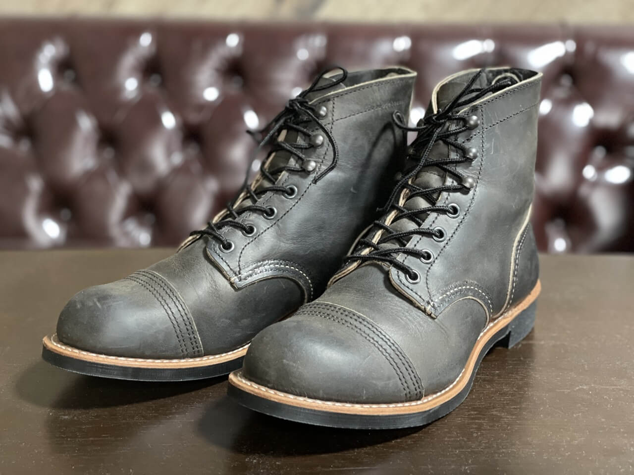 アイアンレンジャー8086チャコールラフ＆タフってどんなブーツ