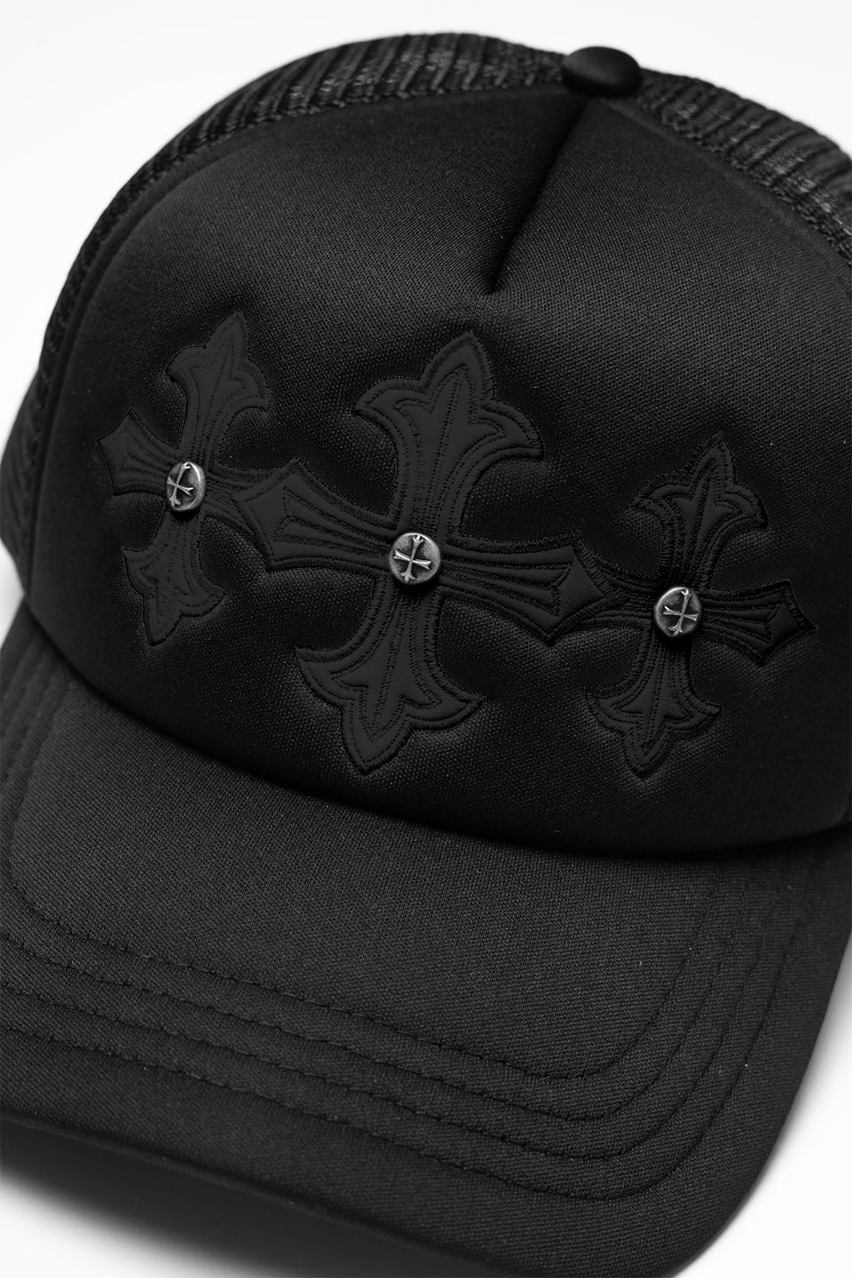 Triple Black Cross Leather Patch Mesh Cap｜SUPPLIER｜キャップ