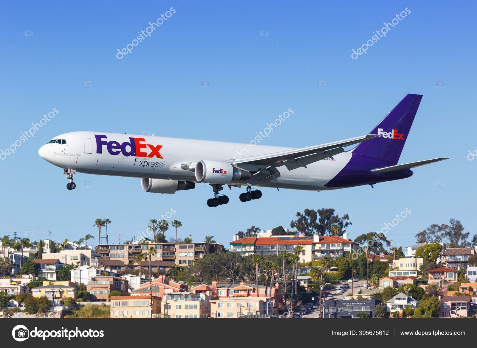 フェデックスエクスプレスボーイング767-300F飛行機サンディエゴ空港