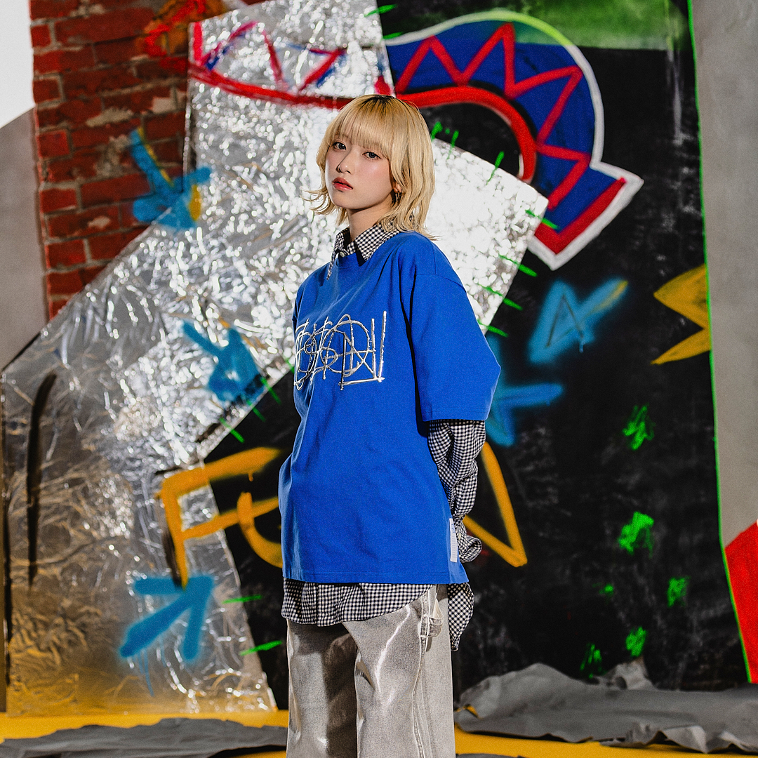 商品詳細ページ | Vaundy ONLINE STORE | Metal Logo T-shirt 