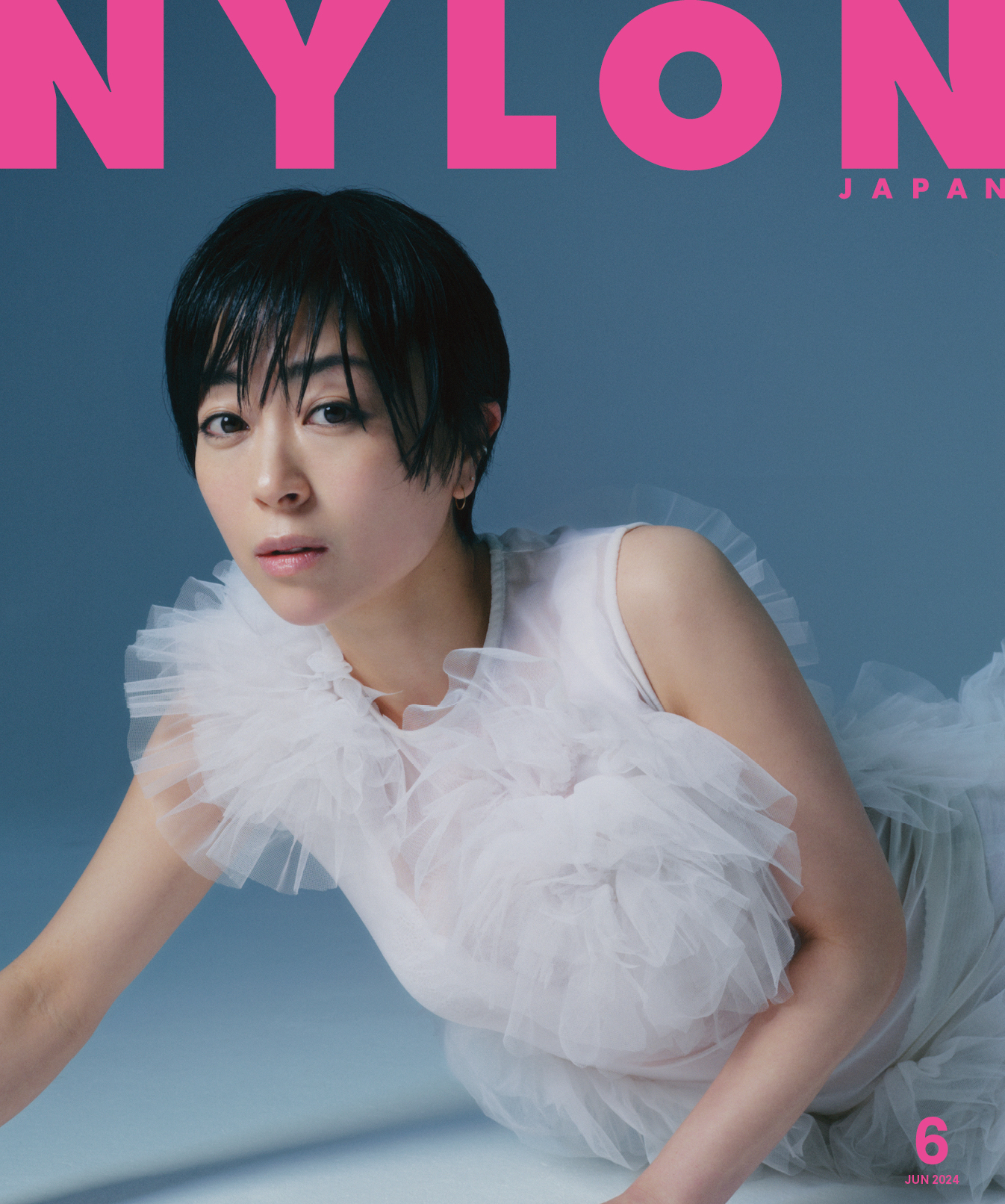 FASHION] 《宇多田ヒカル》がダブル表紙を飾る創刊記念20周年号