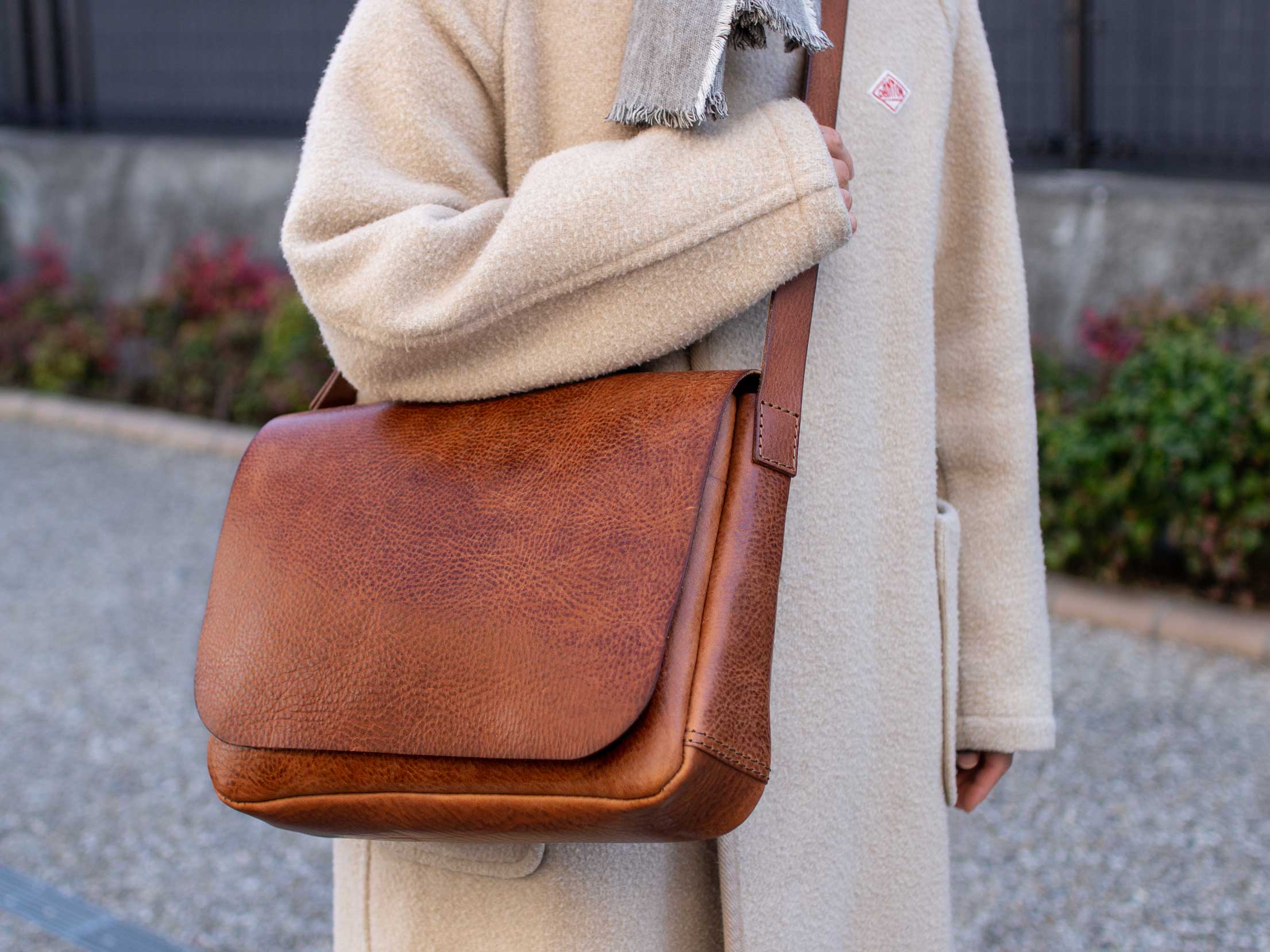 フラップショルダー |analogico（アナロジコ）