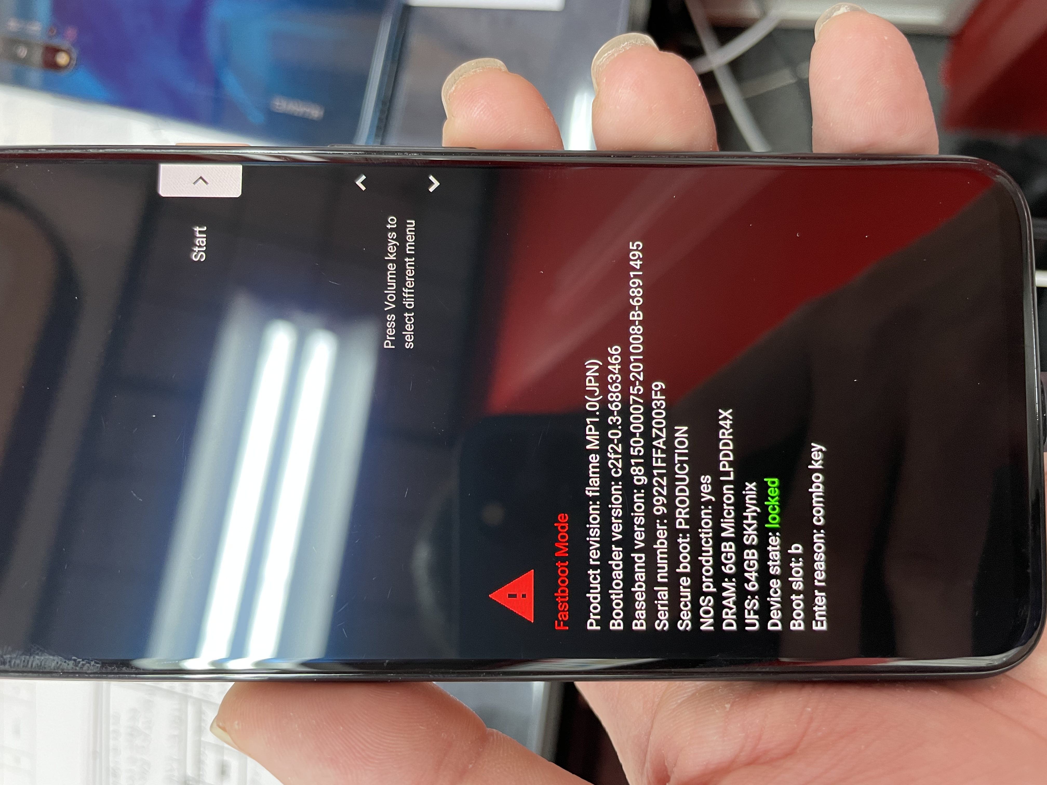 電源が入らなくなりました - Google Pixel コミュニティ