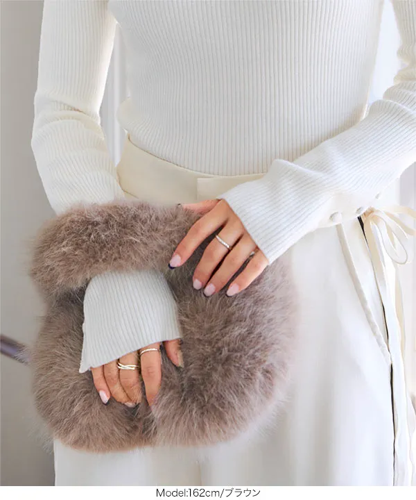 チェーンショルダー付きファーバッグ [B1596] - レディース