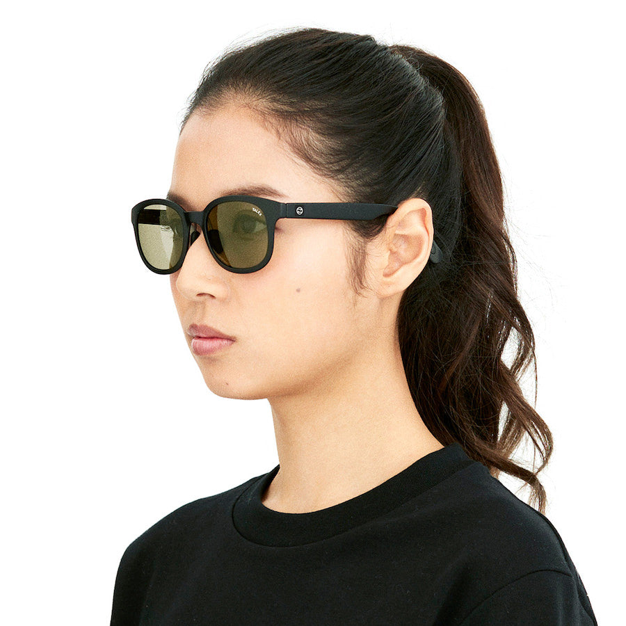 OZNIS | オズニス / FLAT03 -TRUEVIEW SPORTS – TALEX online store