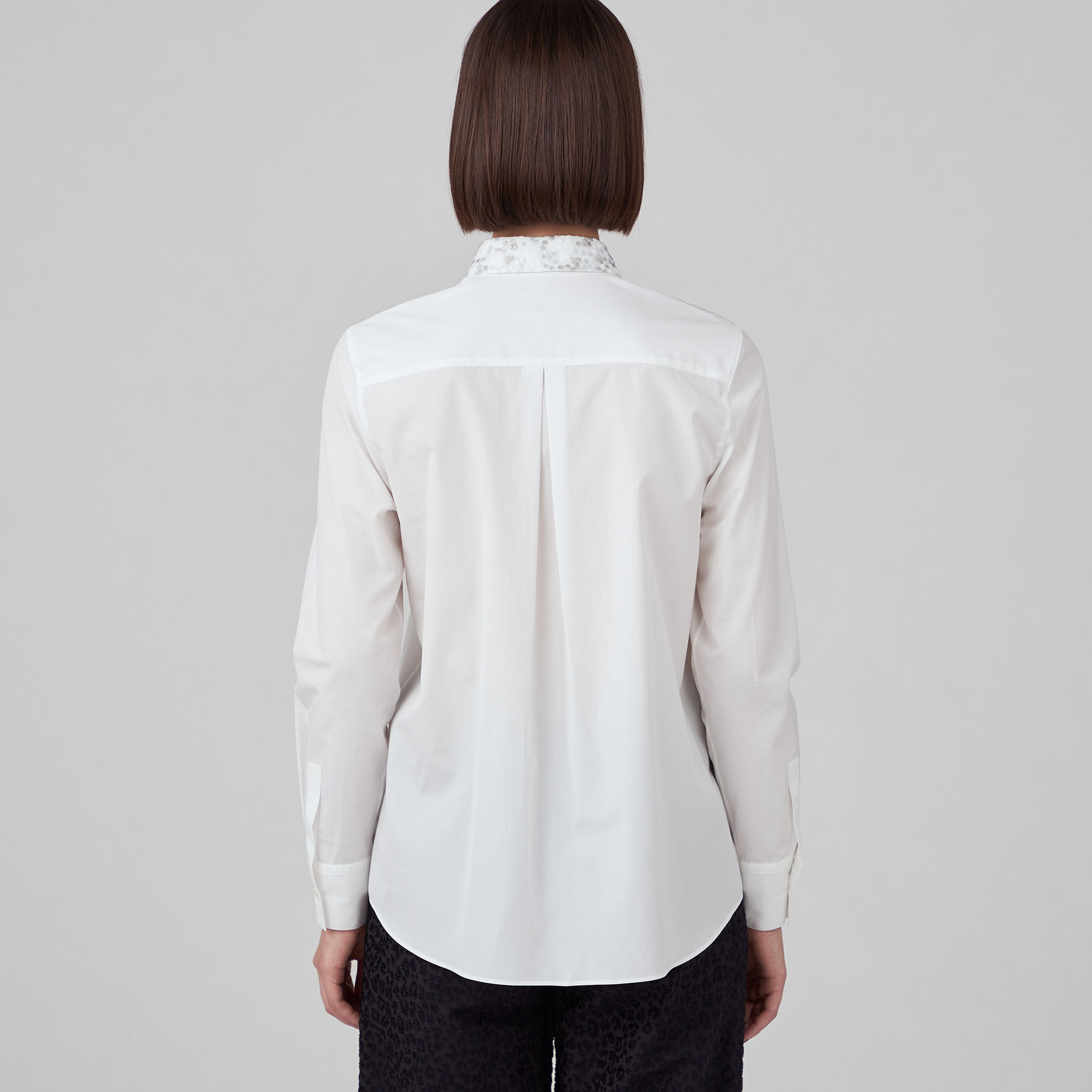 ビジューエンブロイダリー レースカラーシャツ｜トゥモローランド 公式通販