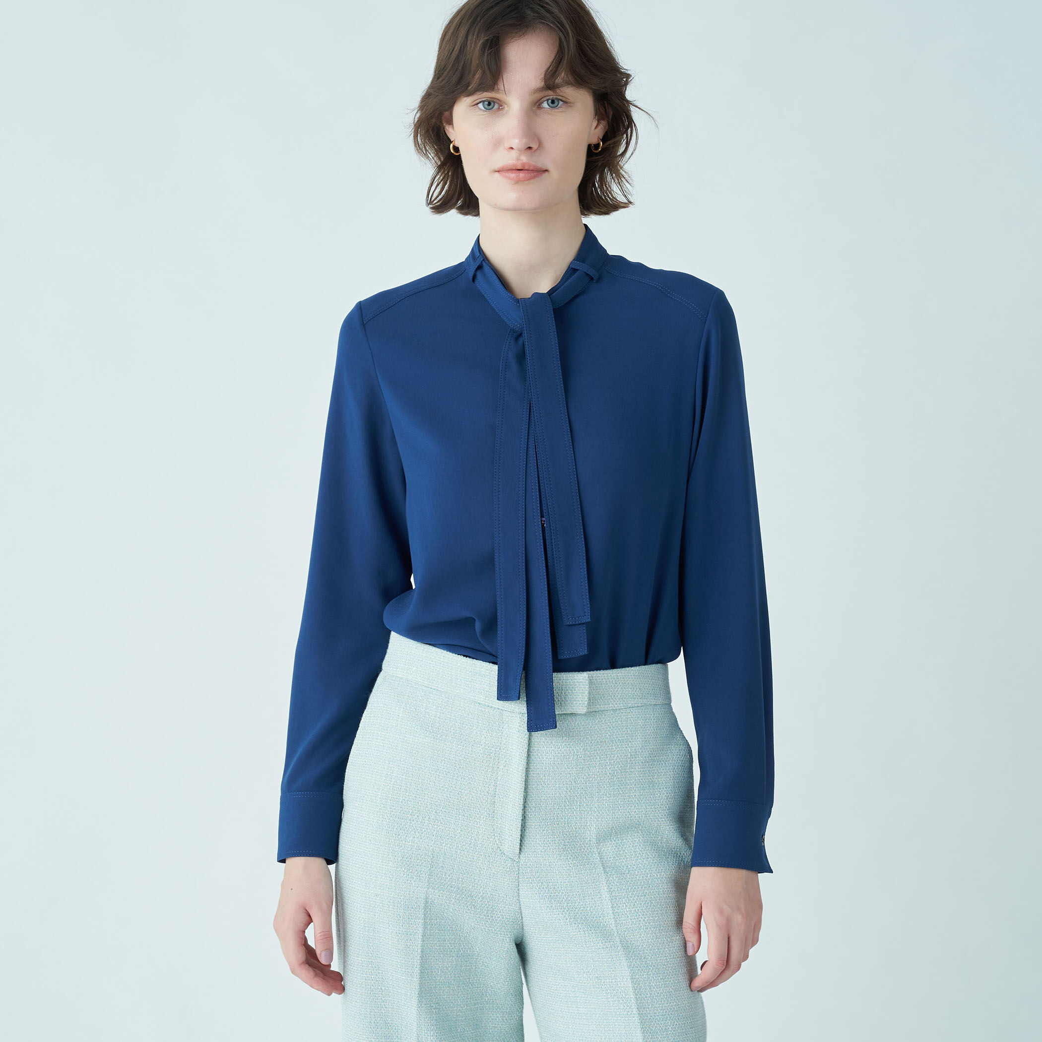 ポリエステルアムンゼン ボウタイブラウス｜トゥモローランド 公式通販