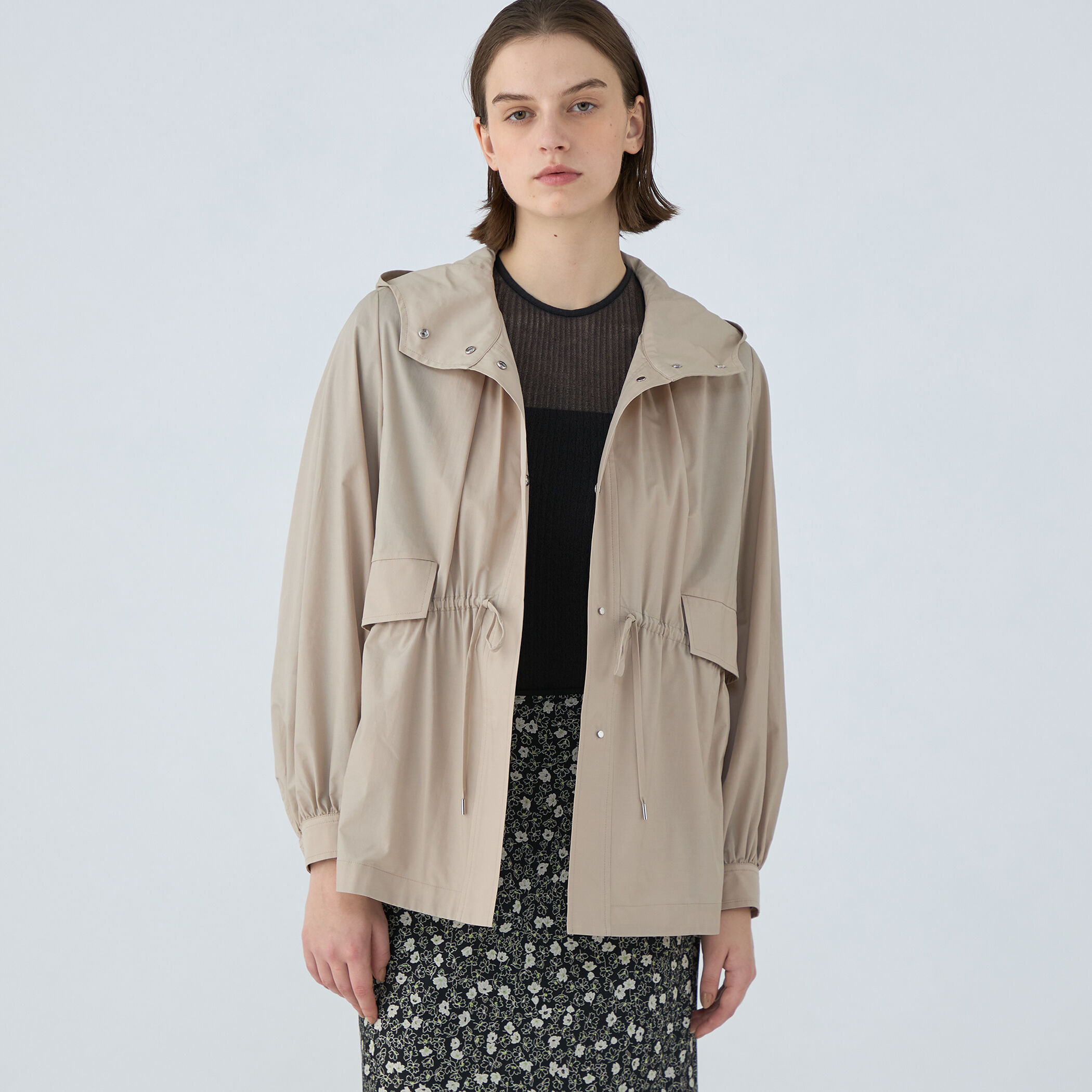 ライトタフタ フーデットショートコート｜トゥモローランド 公式通販