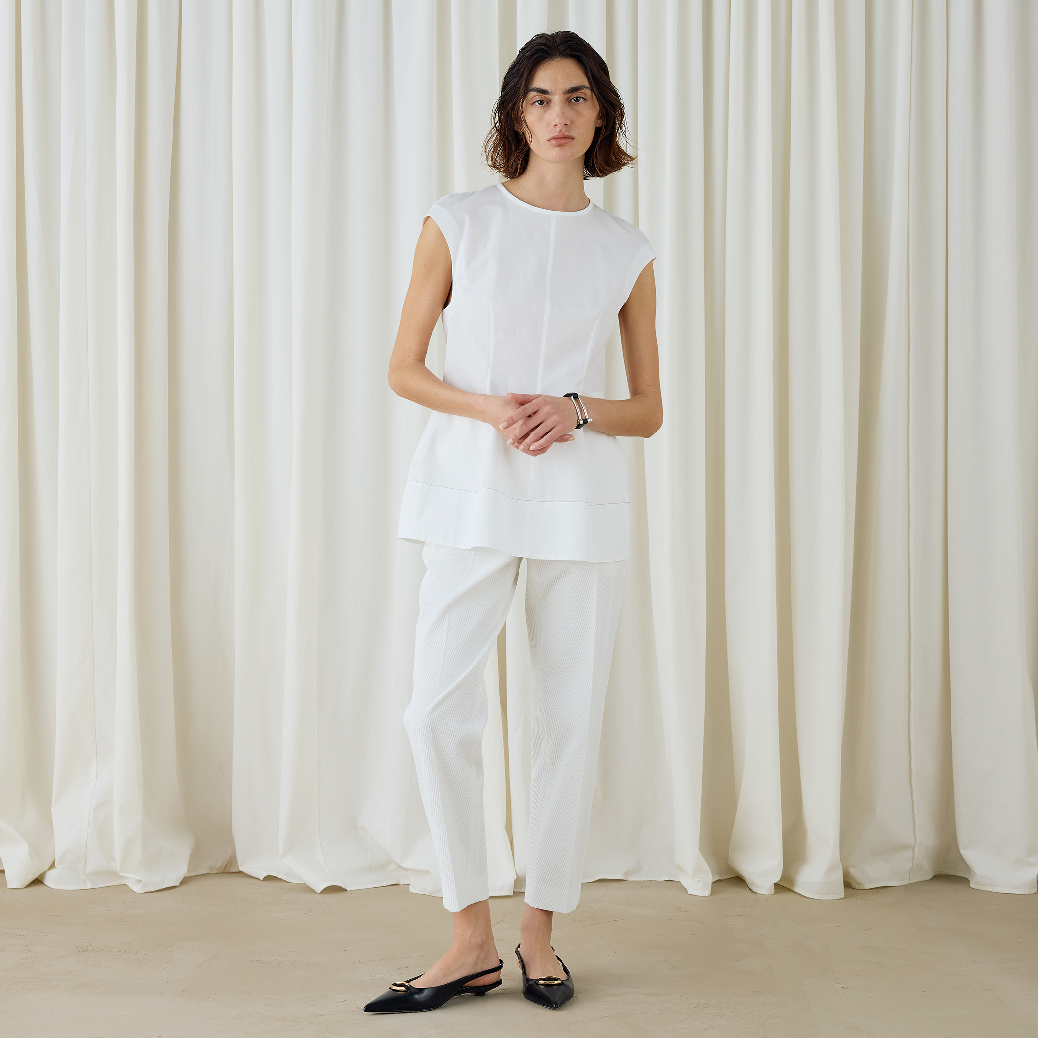 ツイルジャカード クロップドパンツ｜トゥモローランド 公式通販