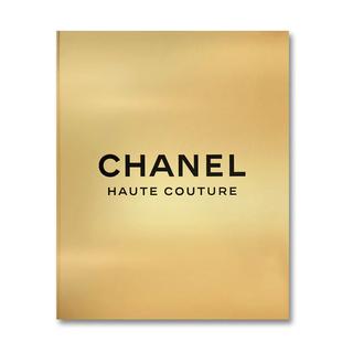 Chanel. The Allure of Makeup シャネルのメイクアップに特化した書籍