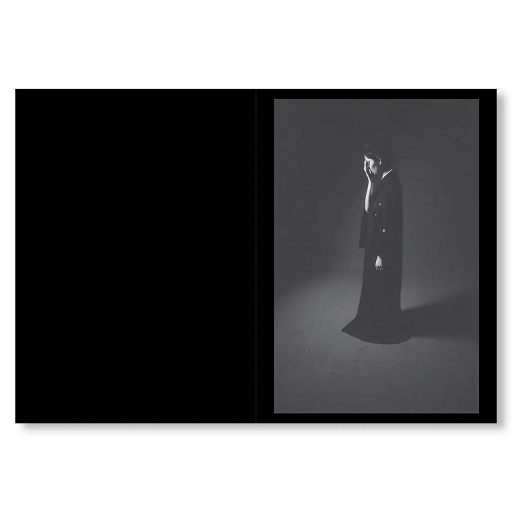 500部限定】ONE PICTURE BOOK TWO #45: KIMONO by Eikoh Hosoe（細江