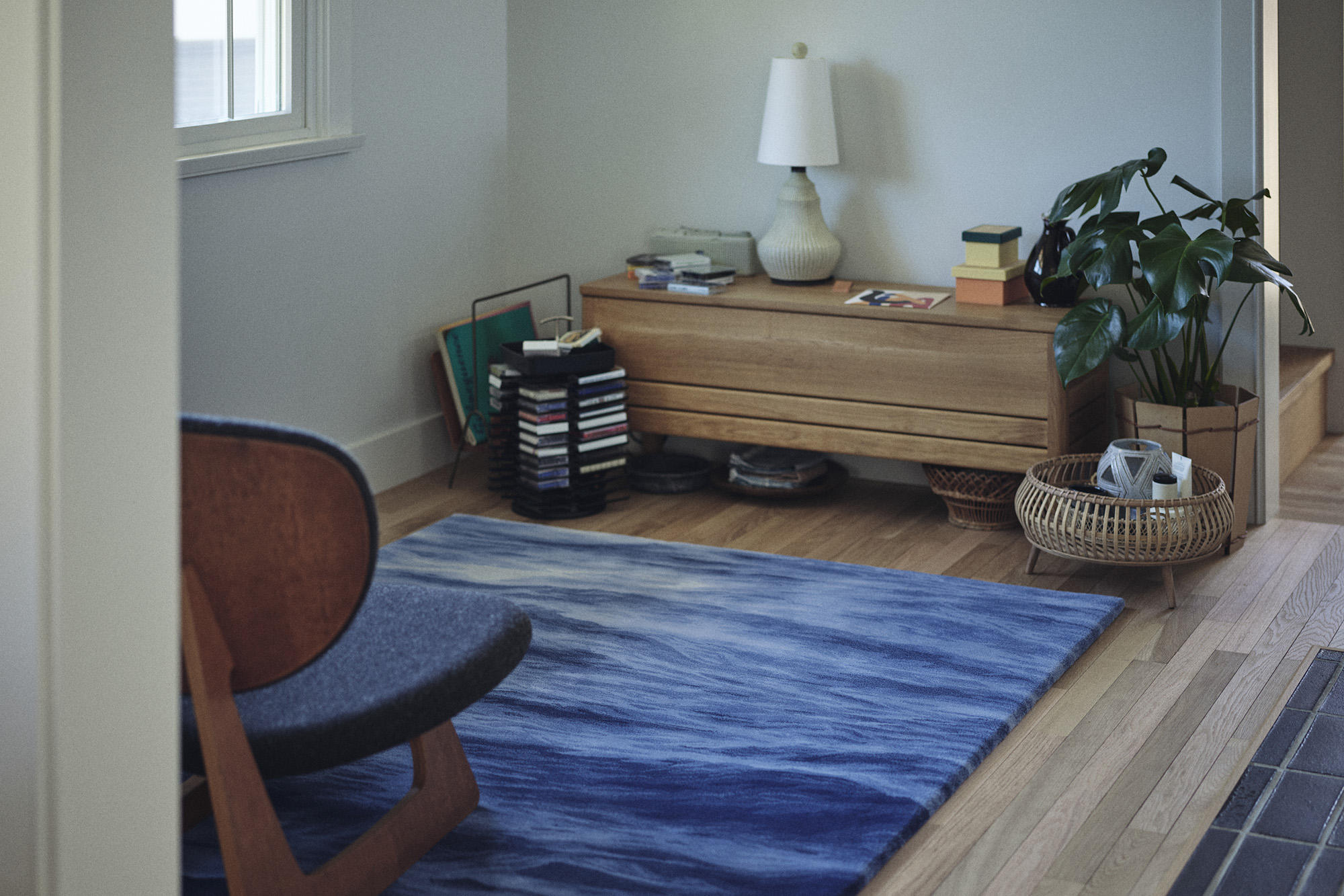 UMI – Dark Blue（M） ｜ 山形緞通｜オンラインストア