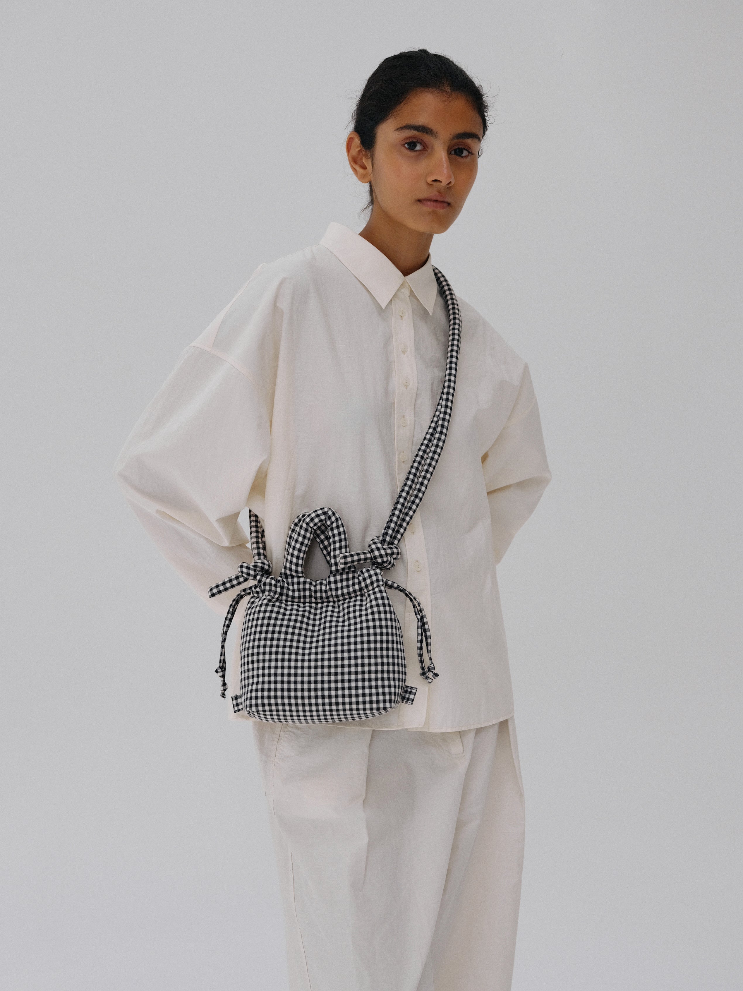 公式】ÖLEND オレンド Micro Ona Vegan Leather Bag バッグ Black