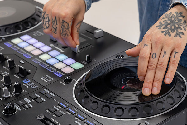 Pioneer DJ DDJ-REV5 DJ Controller – DJ TechTools