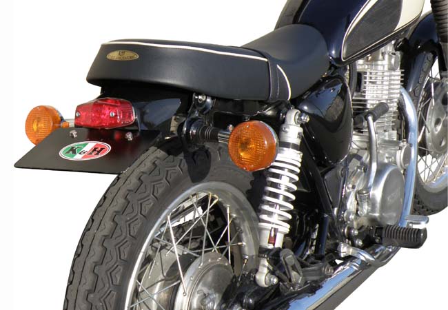 フェンダーレスタイプ（小）ルーカスランプ付 リアフェンダー SR400