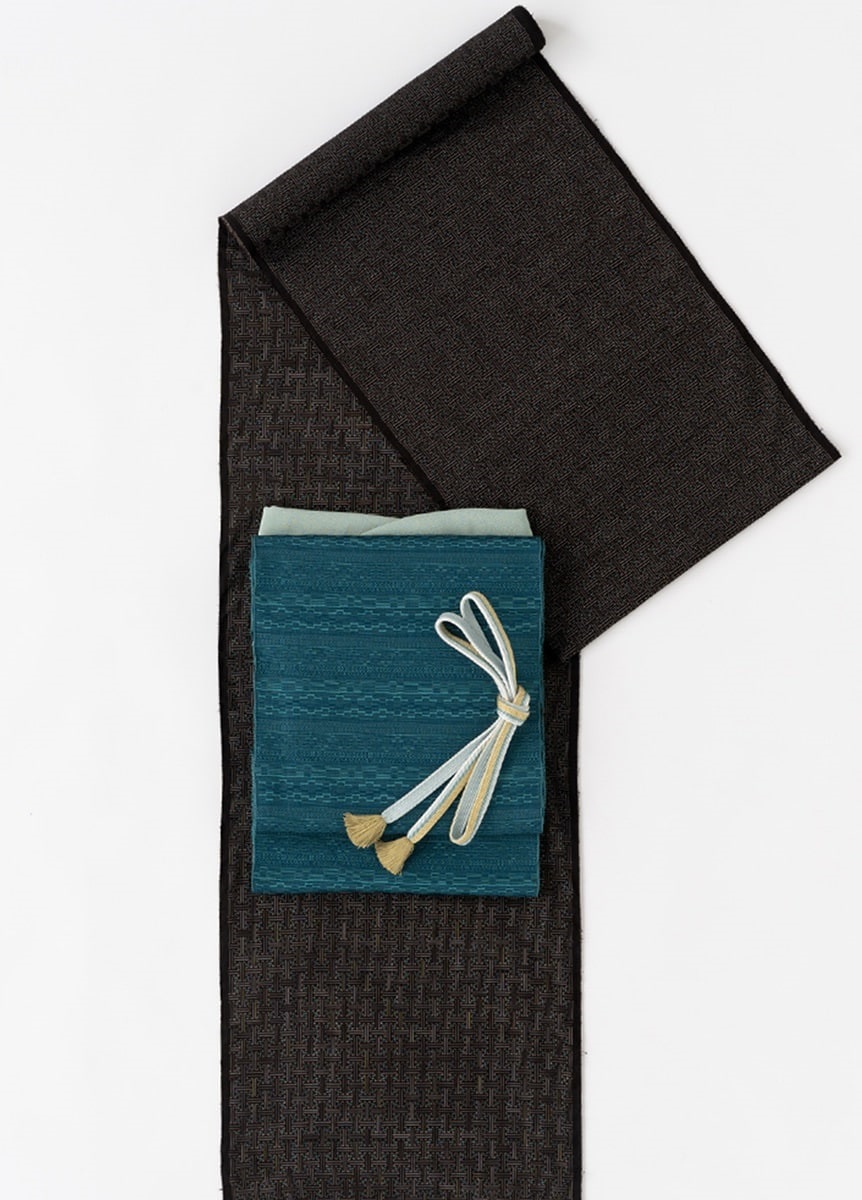 大島紬 泥染め 秋名バラ（お取り寄せ品） | カジュアル着物 | やまと