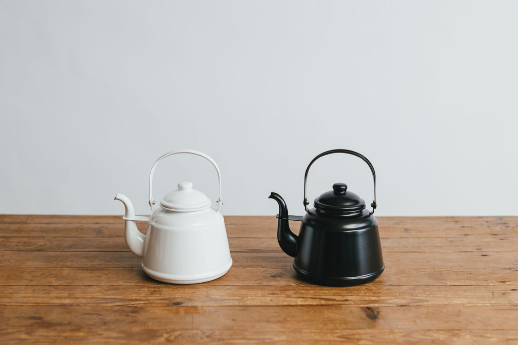 レトロホーローケトル ｜くらすこと公式オンラインストア