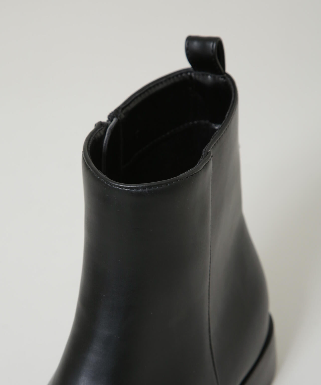 スクエアトゥ フラット ブーツ