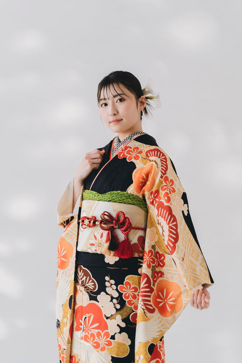 黒地 鶴柄 正絹振袖【269】 – SAKURA TOKYO