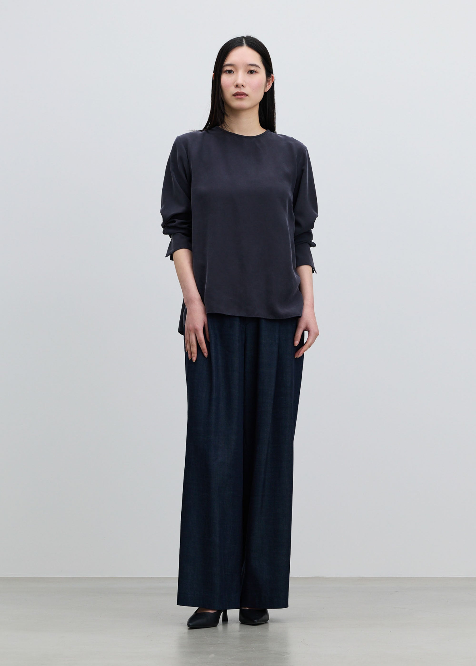 デニムライクタックワイドパンツ - SOÉJU online store｜上質な大人の