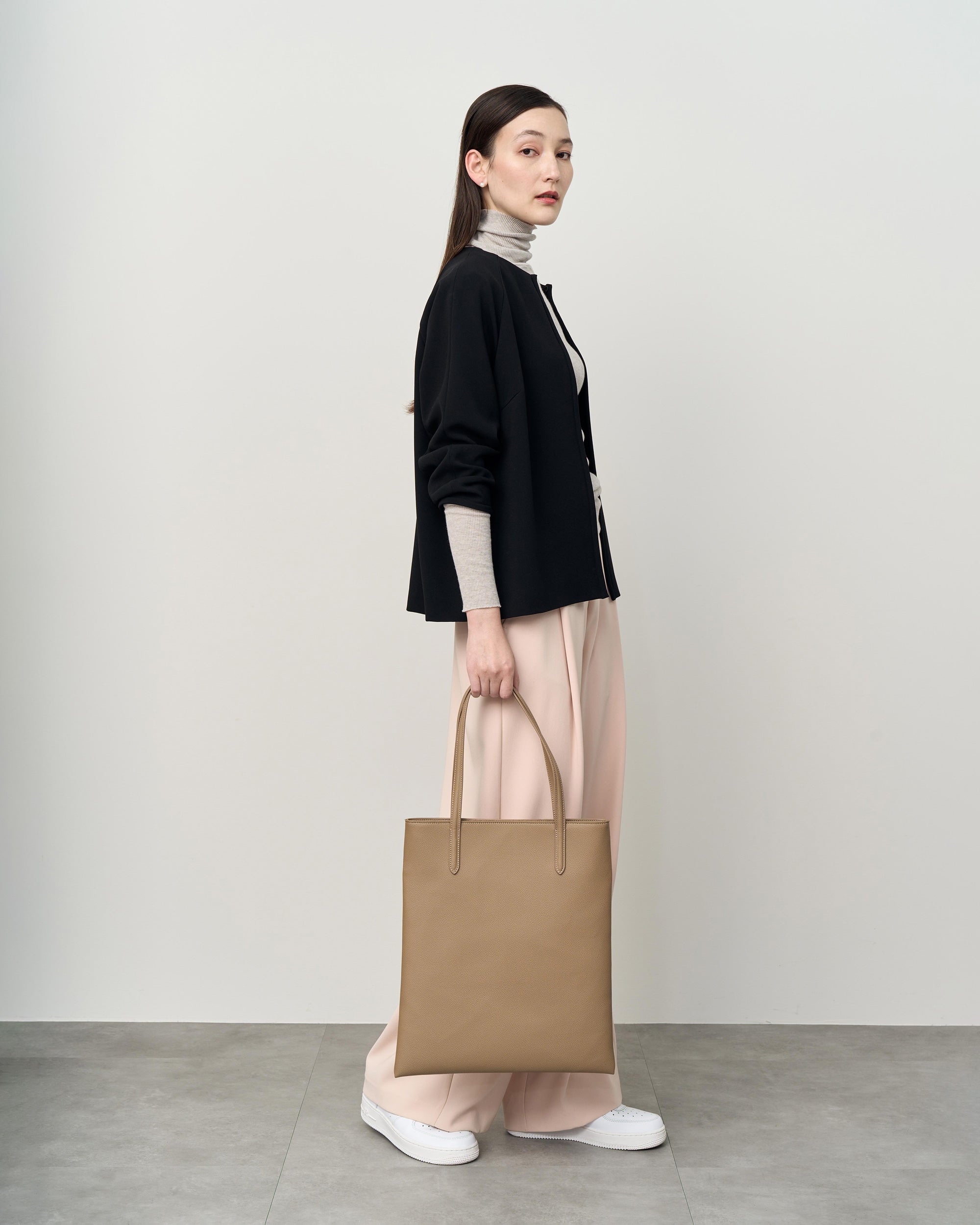 ヴィーガンレザレットトートバッグ- SOÉJU online store｜上質な大人の