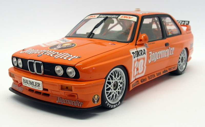 Minichamps 1/18 Scale - 180 922020 BMW M3 DTM 1992 W. Gardner DTM