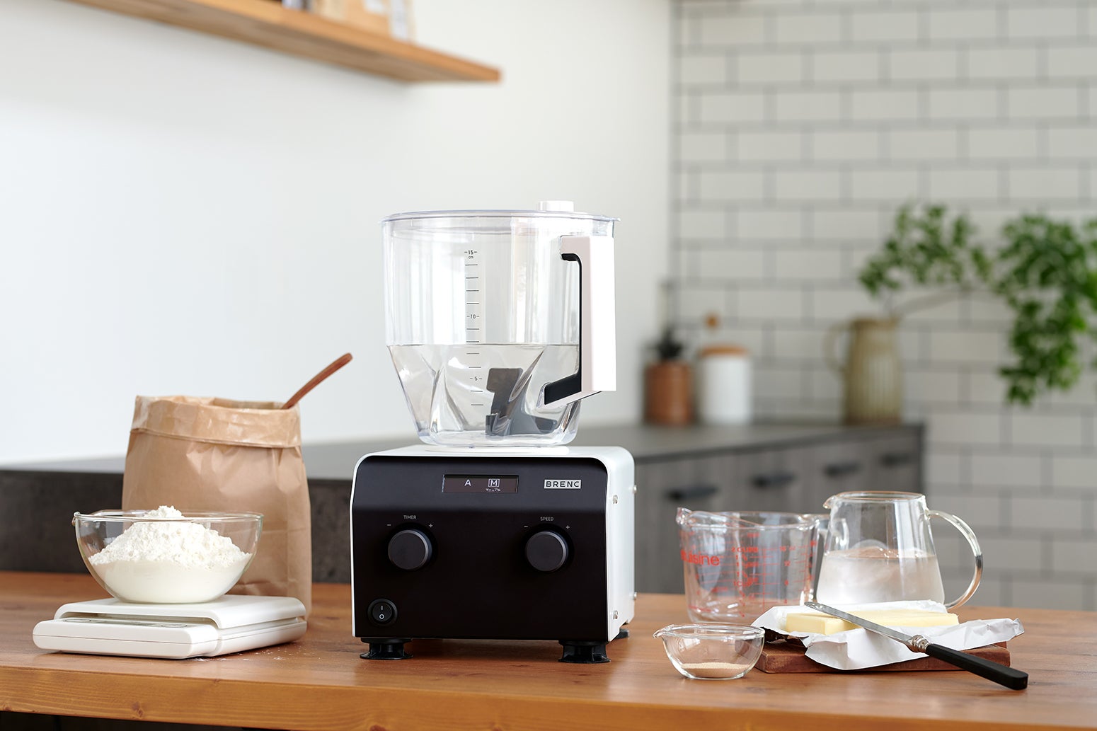 なぜ「BRENC」のニーダーは、幅広い種類のパン生地をこねることが