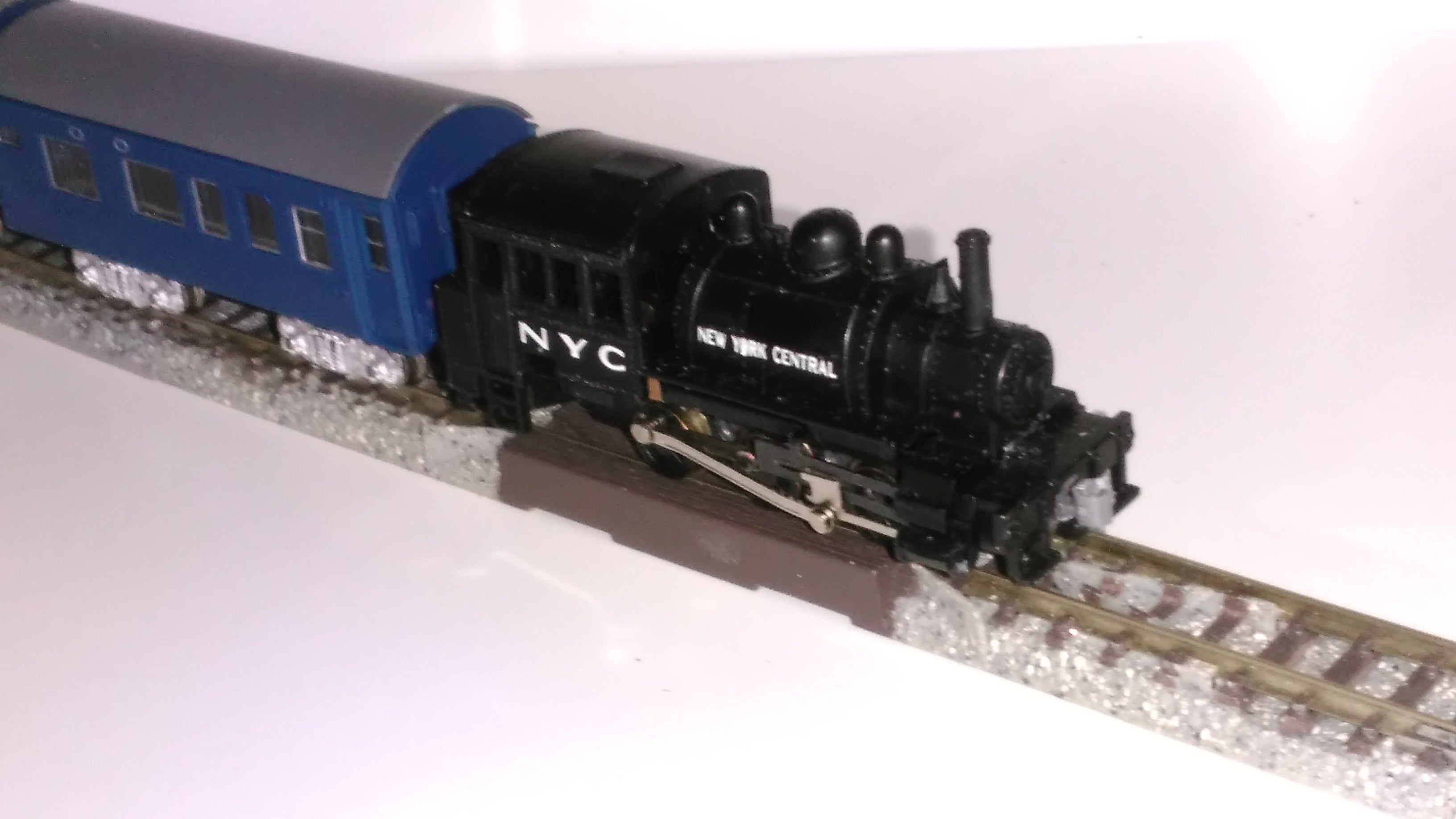 057 0-6-0 サドルタンク NEW YORK CENTRAL 蒸気機関車と10系寝台客車